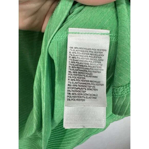 The North Face V-Neck Shirt Size Large Green Short Sleeve Lightweight Front Seam - Picture 5 of 9